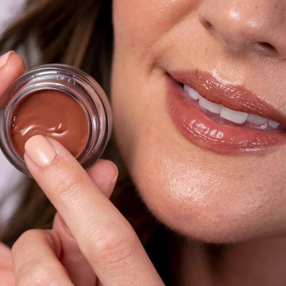 TRINITY LIP GLOW